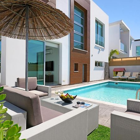 Villa Carmen Protaras Exteriör bild