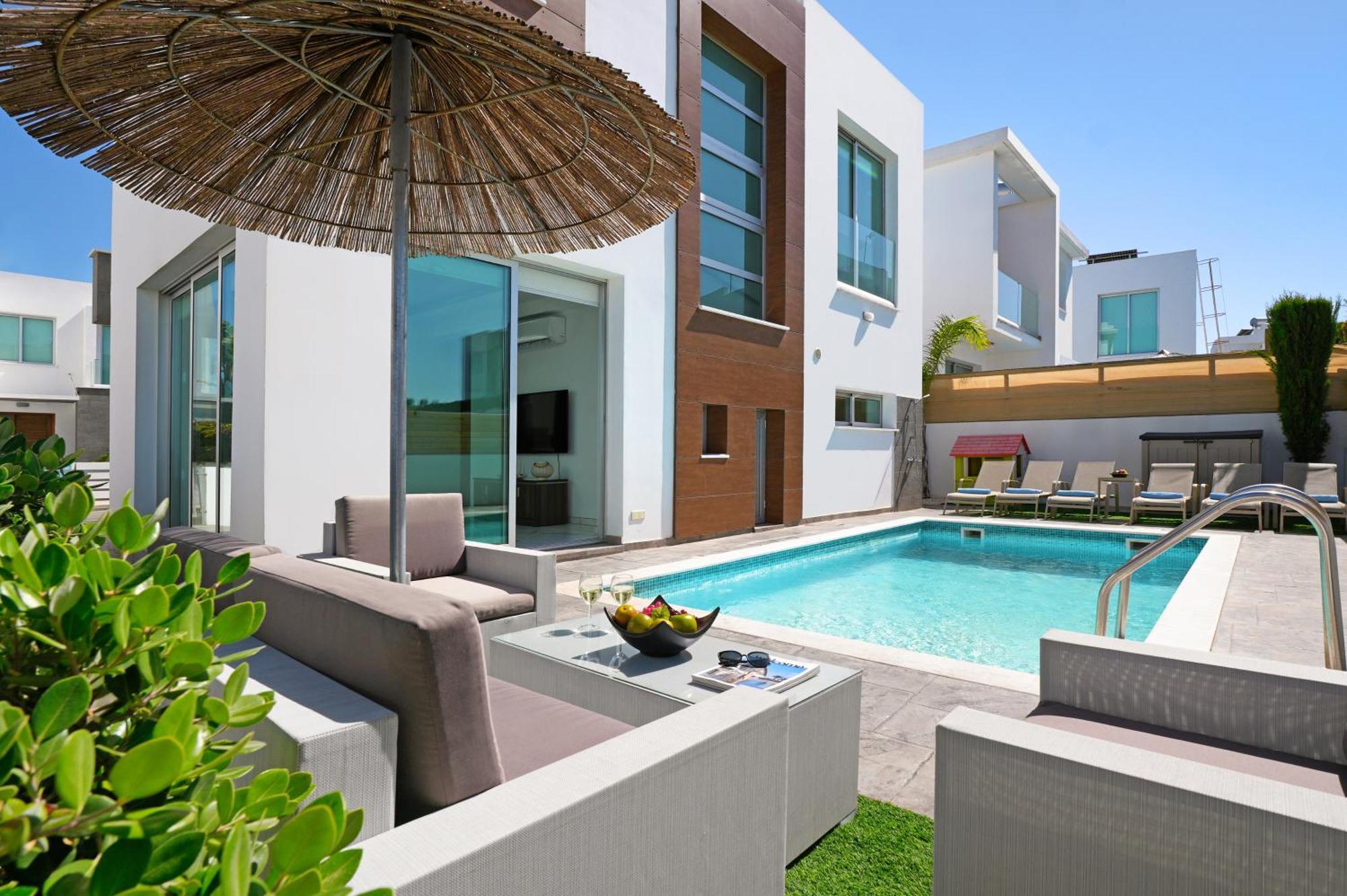 Villa Carmen Protaras Exteriör bild