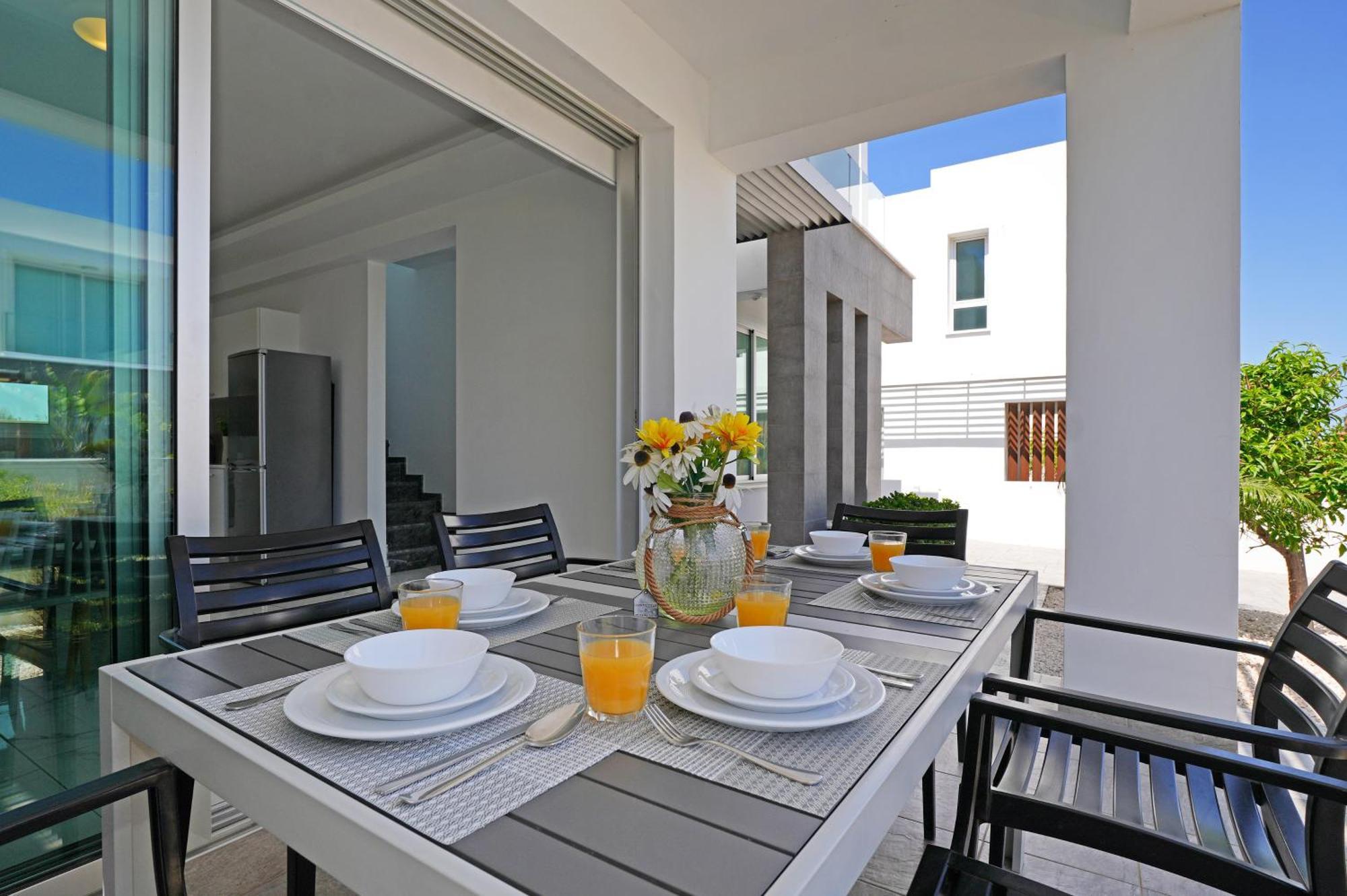 Villa Carmen Protaras Exteriör bild
