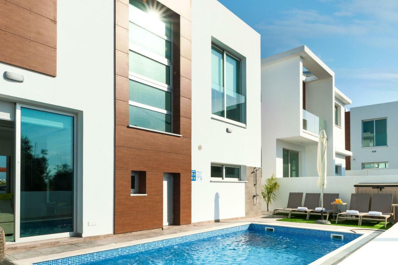 Villa Carmen Protaras Exteriör bild