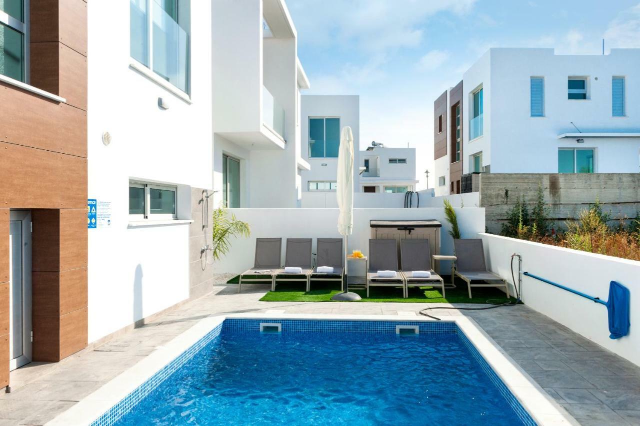 Villa Carmen Protaras Exteriör bild