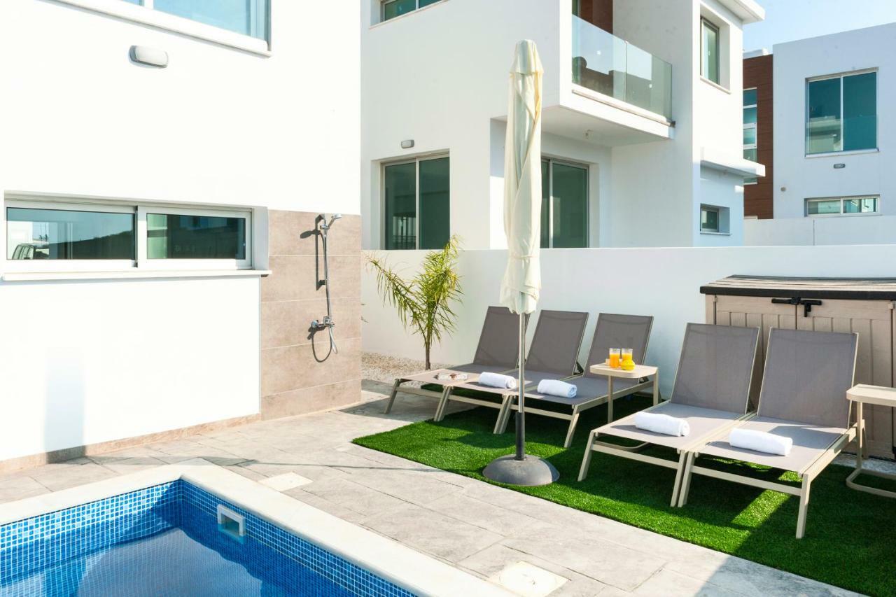 Villa Carmen Protaras Exteriör bild